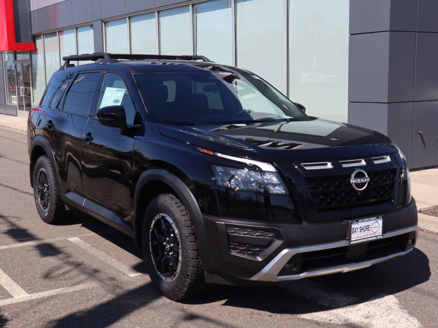 2025 Nissan Pathfinder Rock Creek photo 2