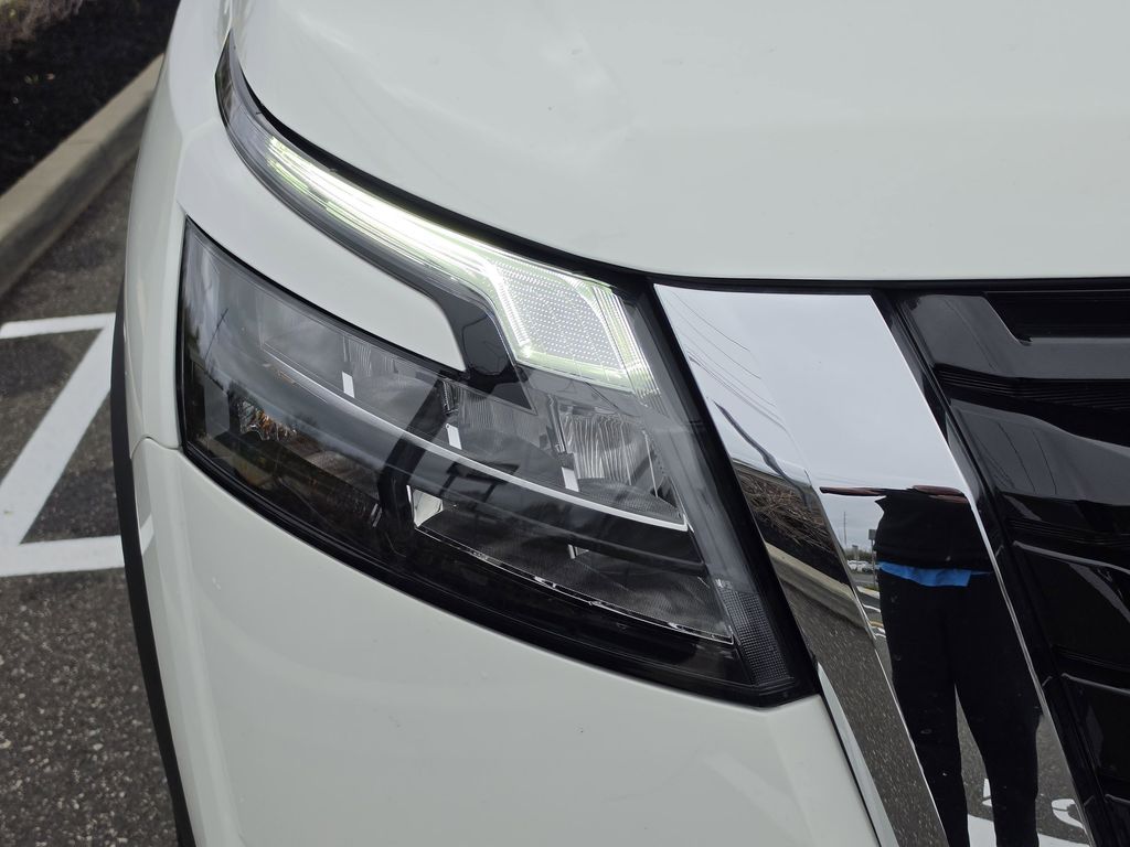 2024 Nissan Pathfinder S - Photo 13