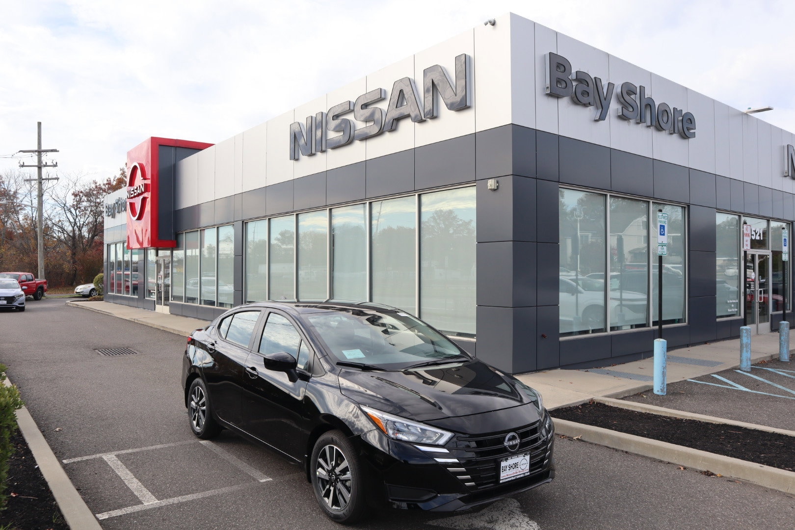 2025 Nissan Versa 1.6 SV CVT's photo