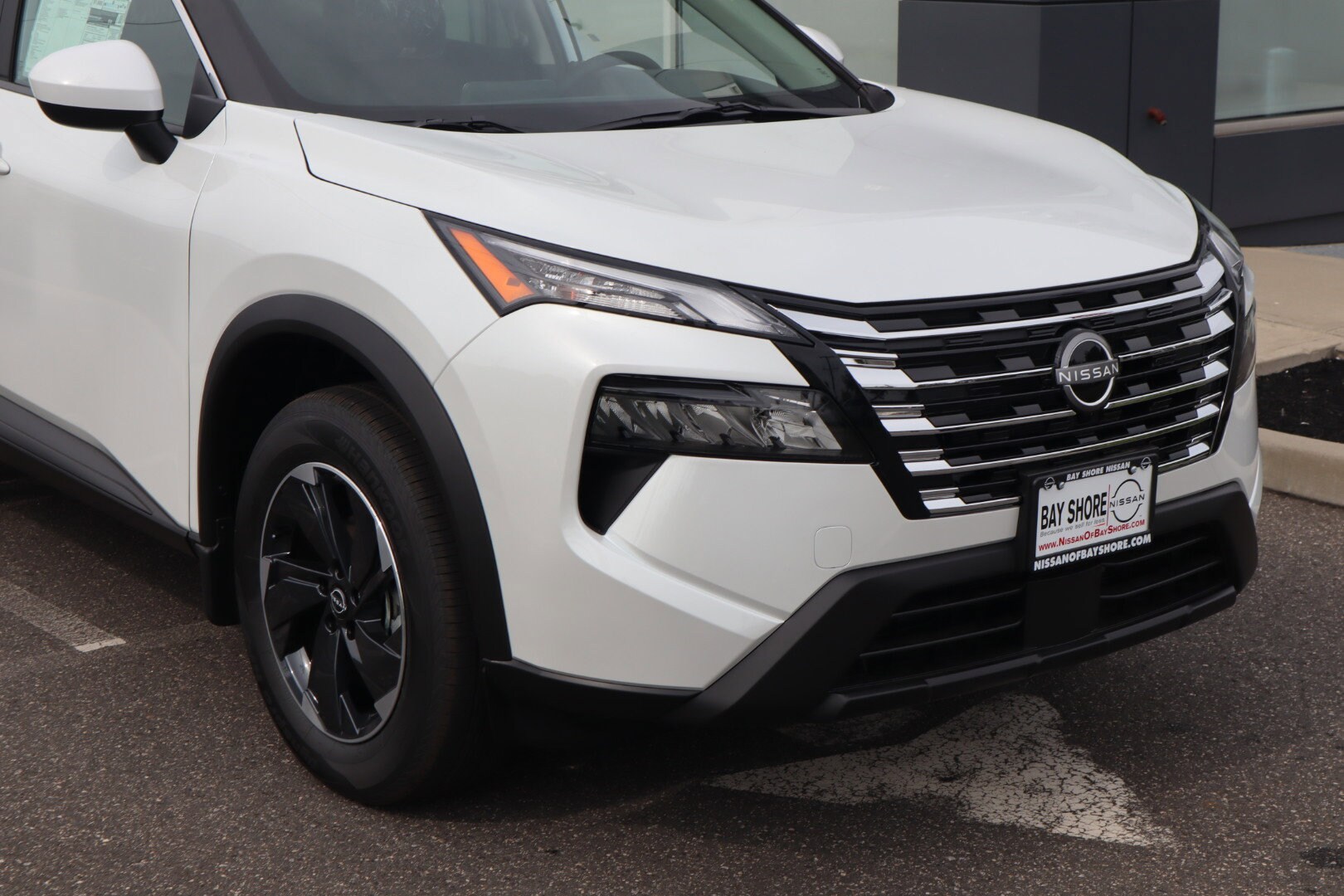 2026 Nissan Rogue SV photo 4