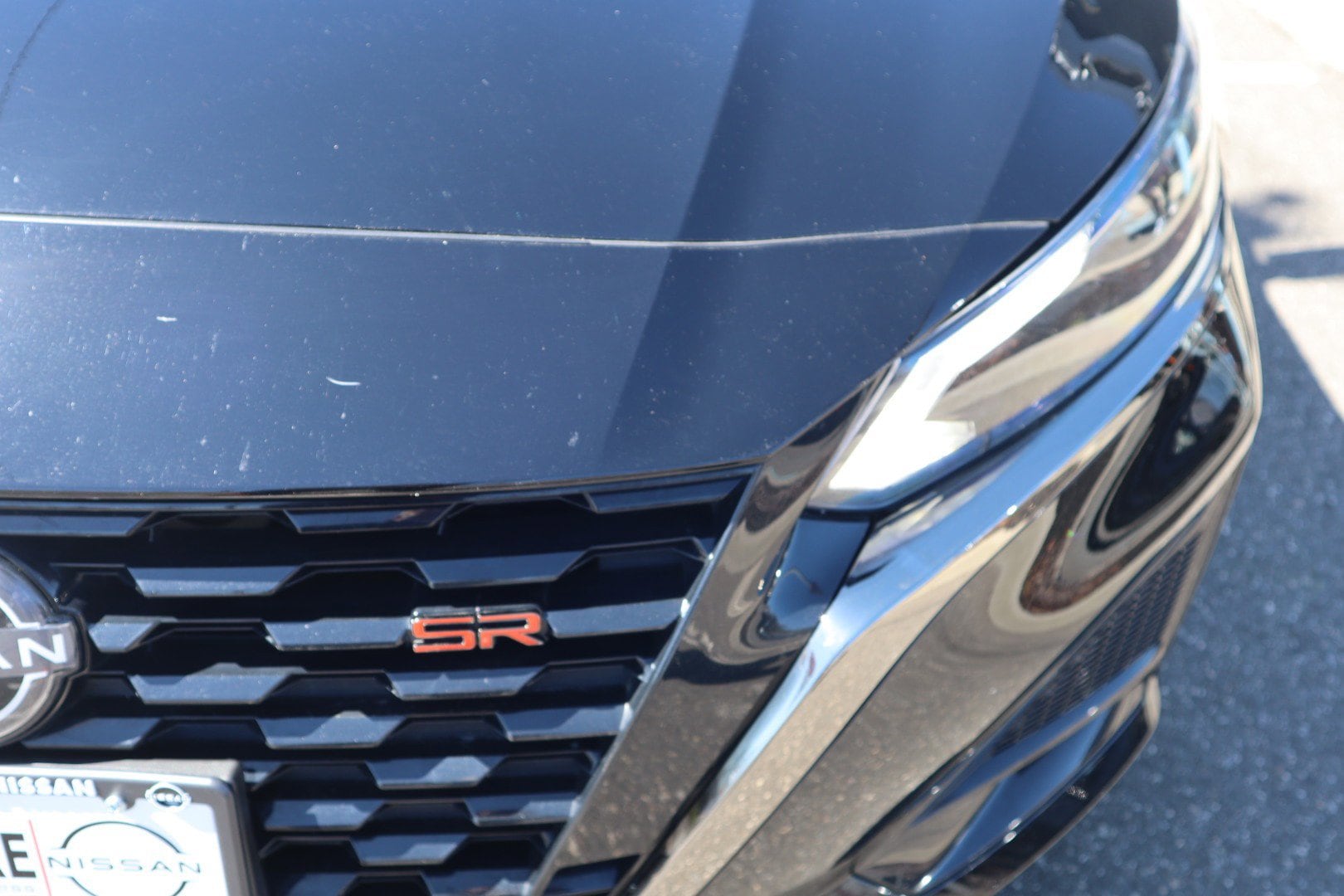 2025 Nissan Altima SR - Photo 13