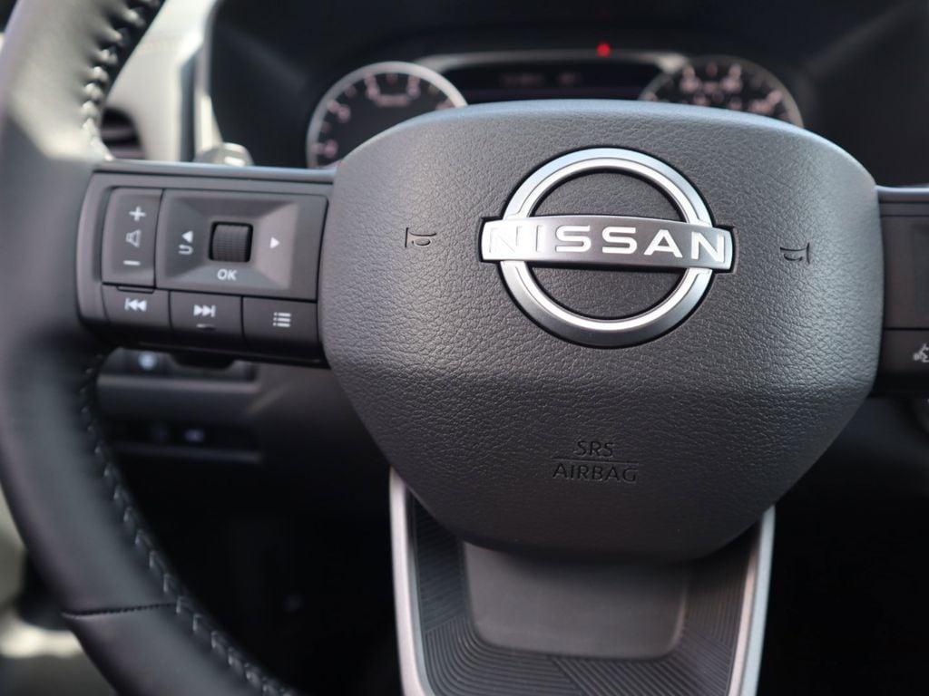 2025 Nissan Rogue SV - Photo 21