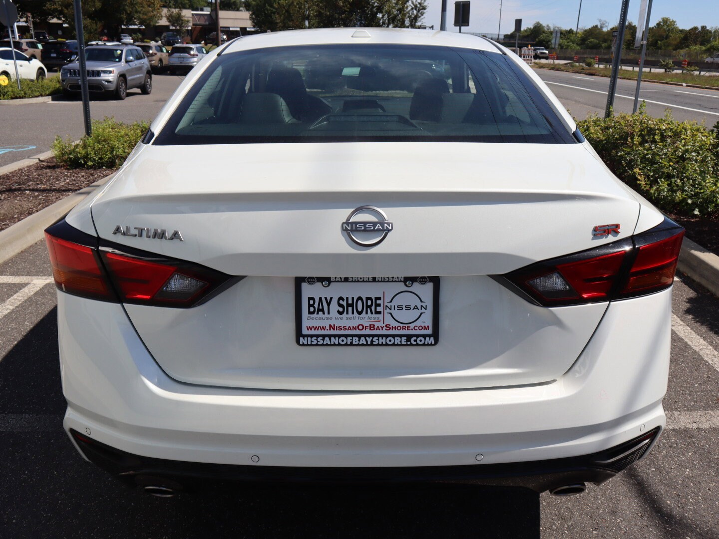 2025 Nissan Altima SR - Photo 6