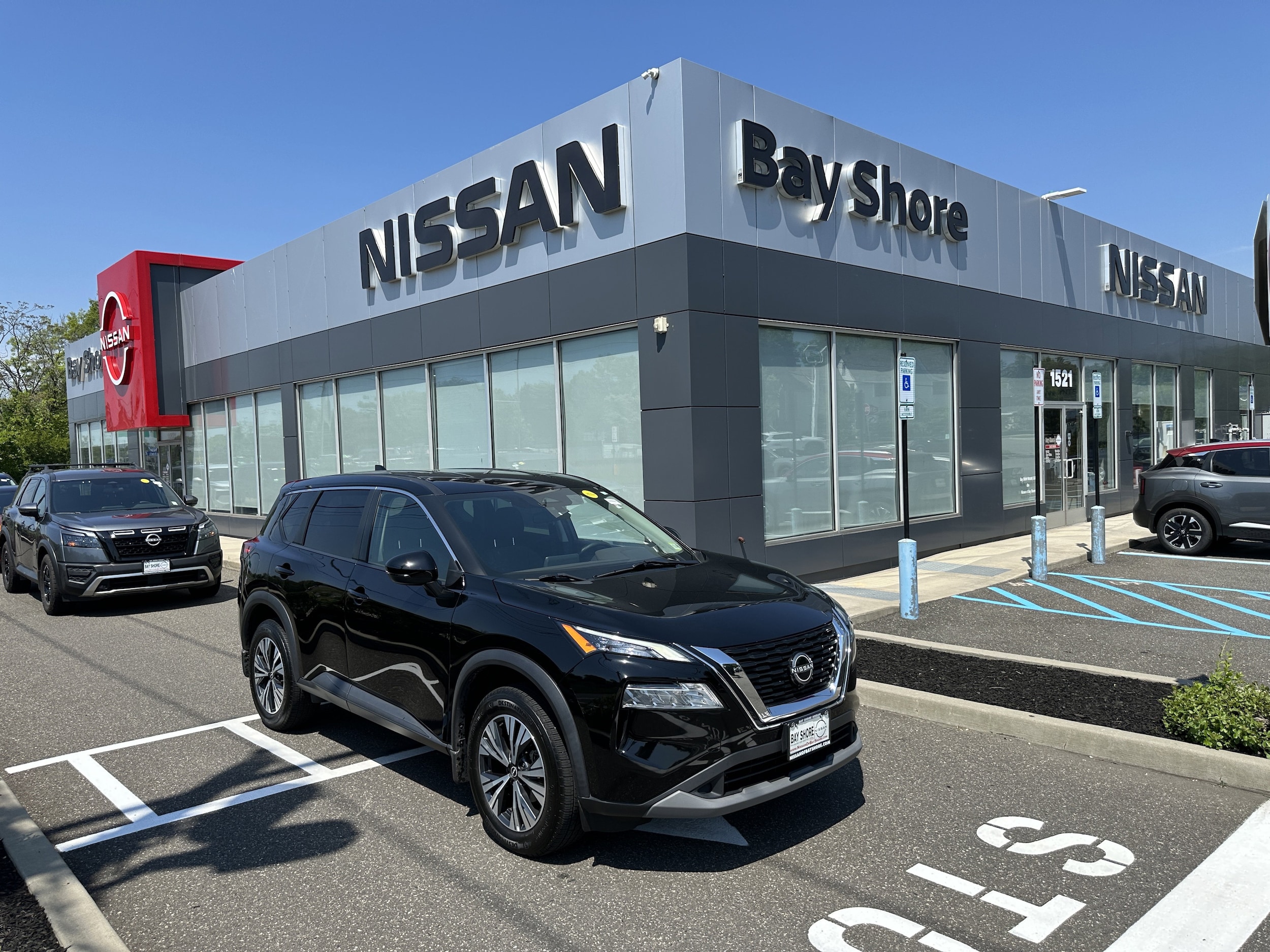 2022 Nissan Rogue SV AWD's photo