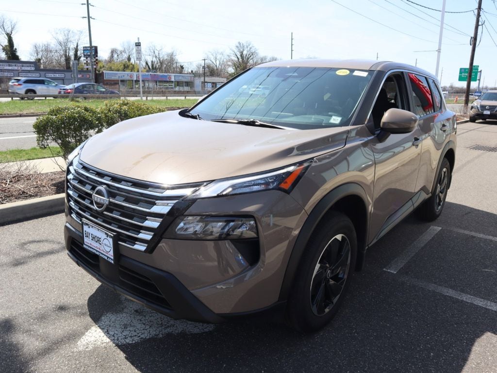 2025 Nissan Rogue SV - Photo 9