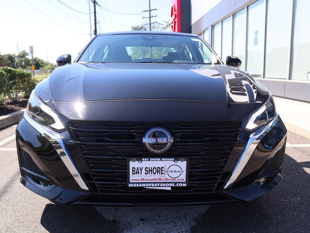 New 2025 Nissan Altima SV Sedan