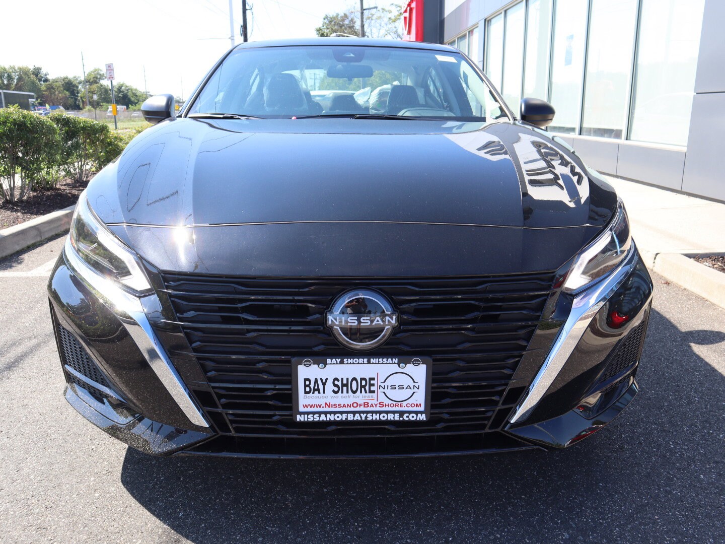 2025 Nissan Altima SV photo 2