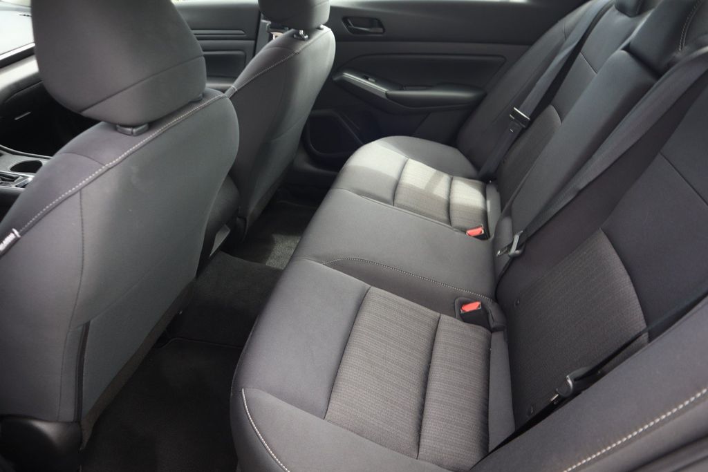 2025 Nissan Altima S - Photo 18