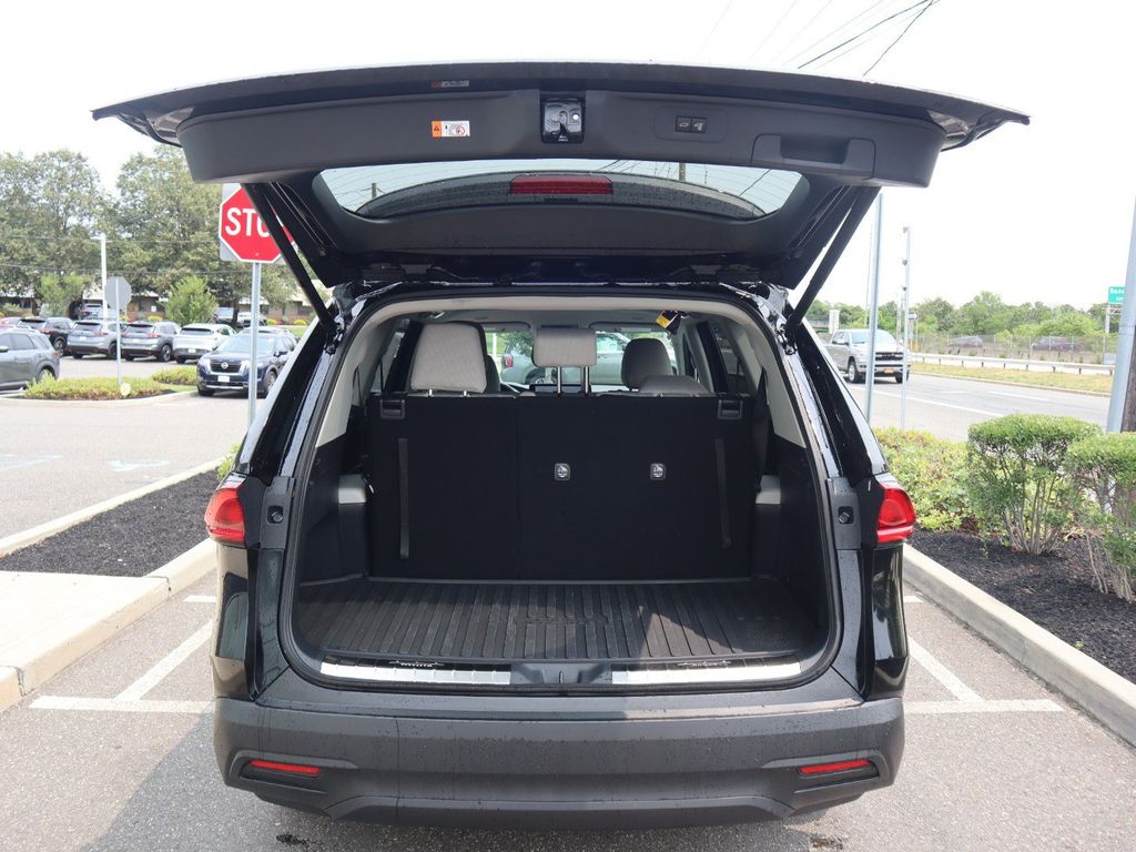 2025 Toyota Grand Highlander LE - Photo 33