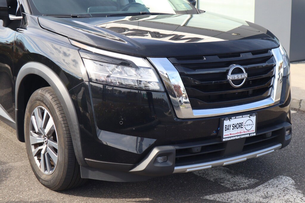 Used 2022 Nissan Pathfinder SL SUV