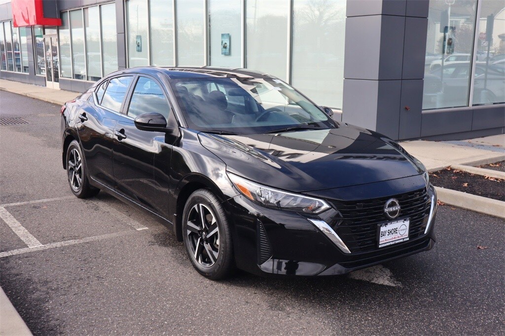 2025 Nissan Sentra SV photo 3