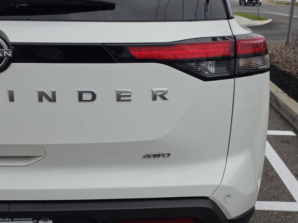 2024 Nissan Pathfinder S - Photo 34