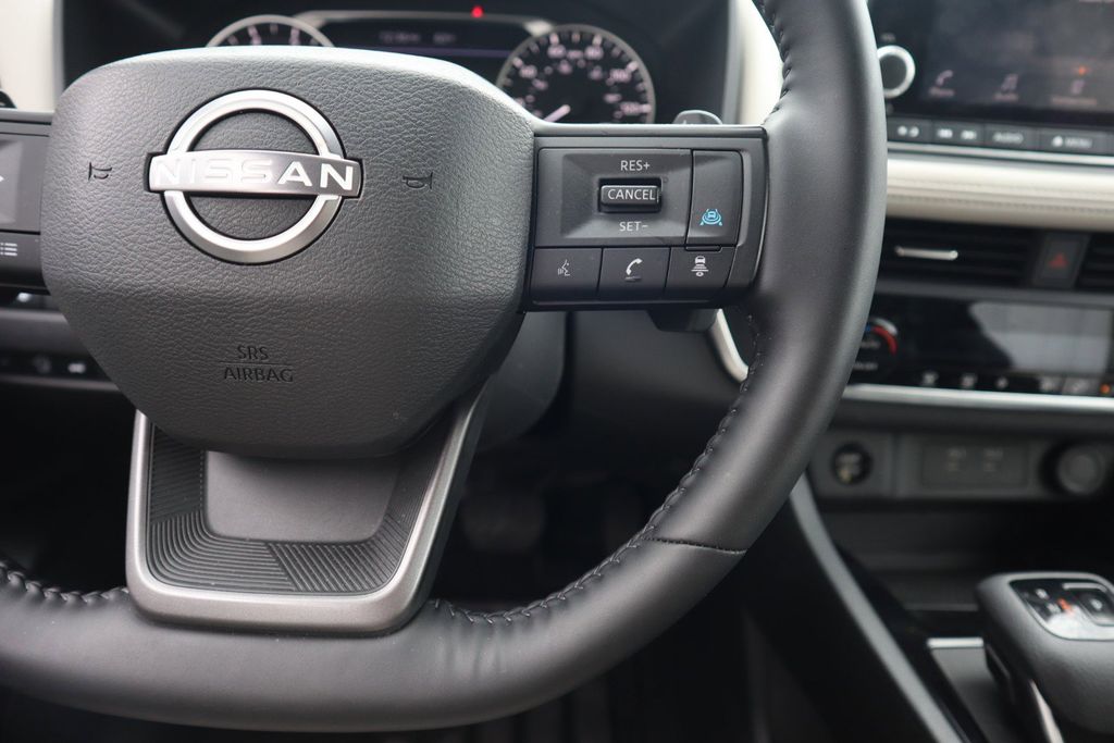 2025 Nissan Rogue SV - Photo 19