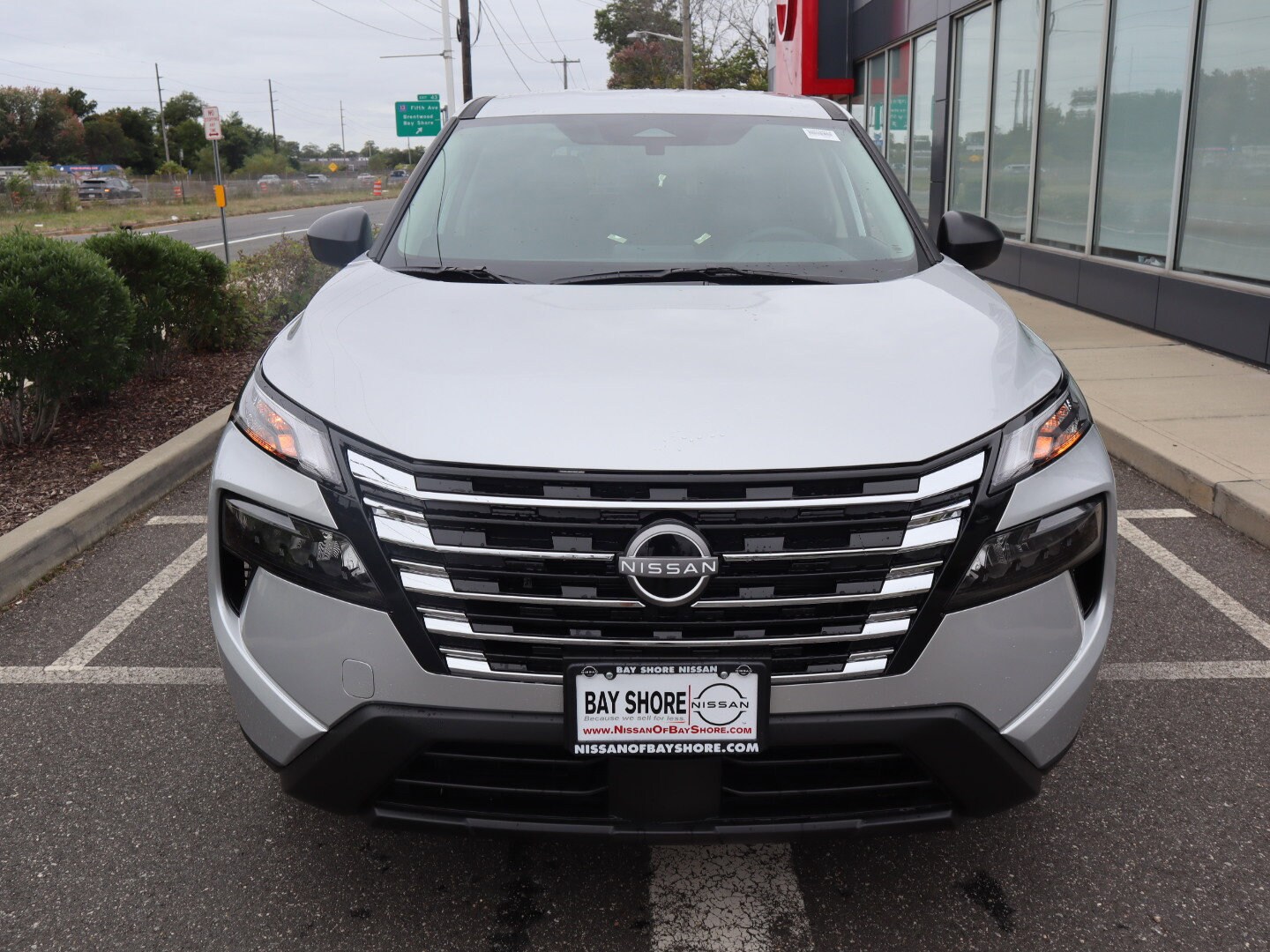 2025 Nissan Rogue S photo 3