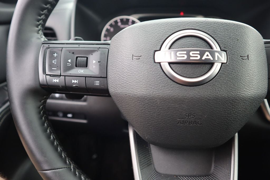 2025 Nissan Rogue SV - Photo 23