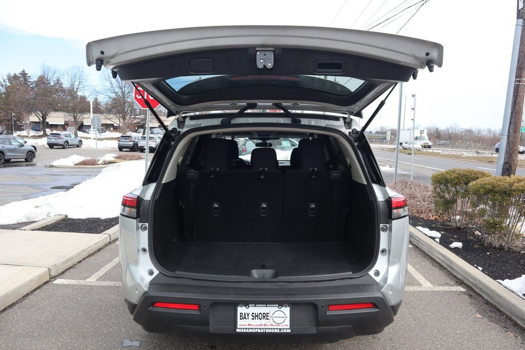 2024 Nissan Pathfinder S - Photo 30