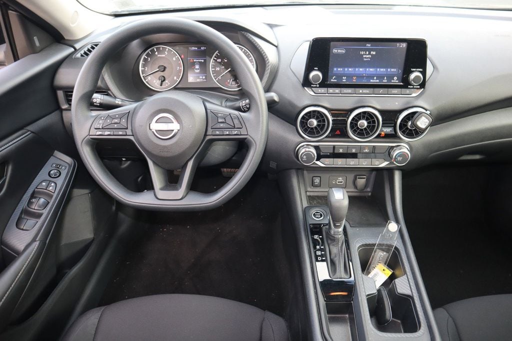 2025 Nissan Sentra S - Photo 16