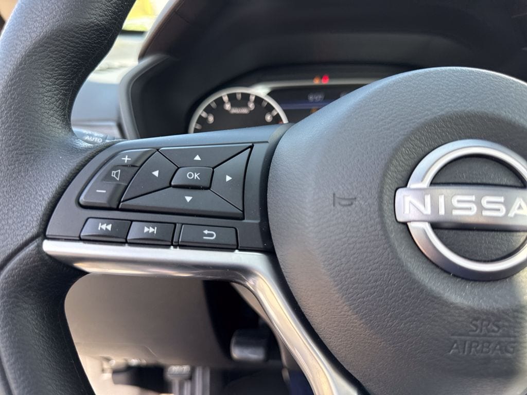 2025 Nissan Altima SV - Photo 22