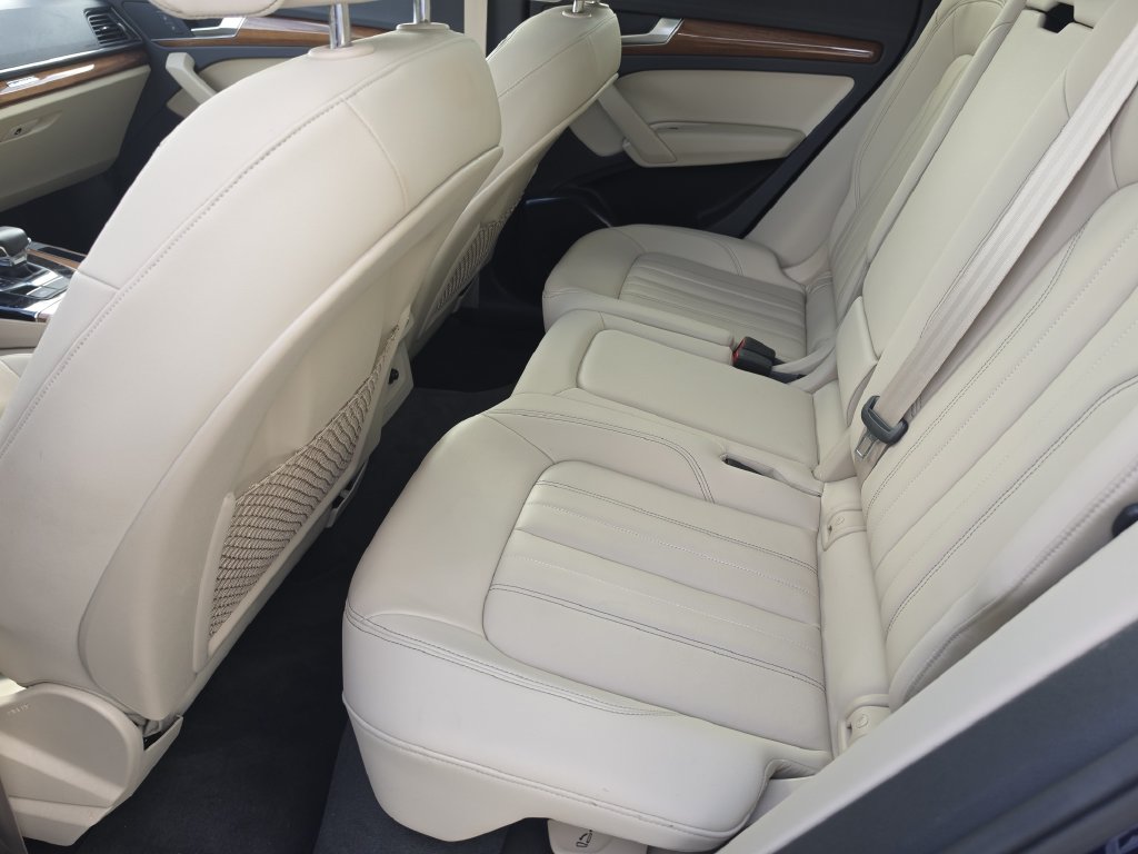 2023 Audi Q5 Premium - Photo 19