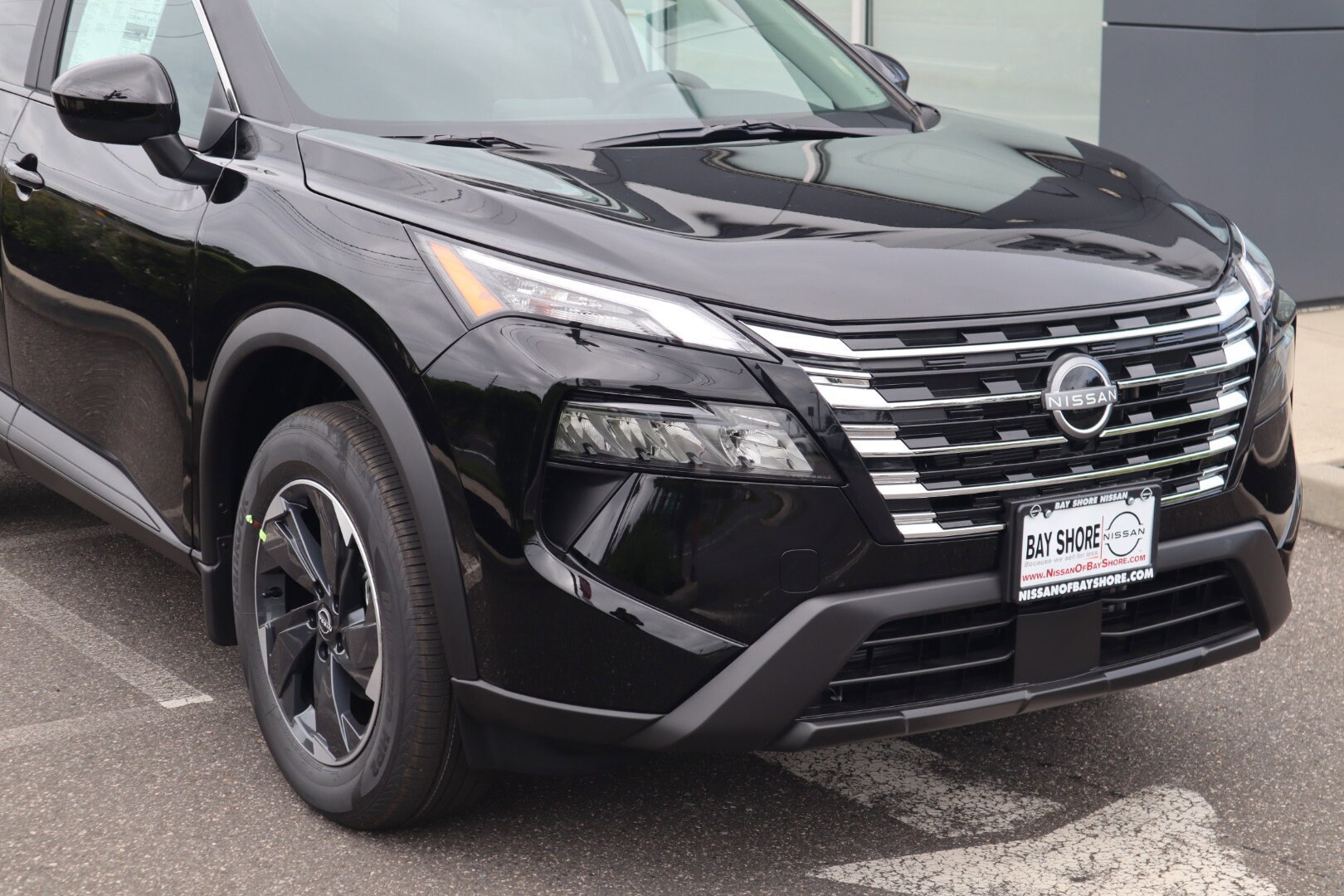 2026 Nissan Rogue SV photo 2