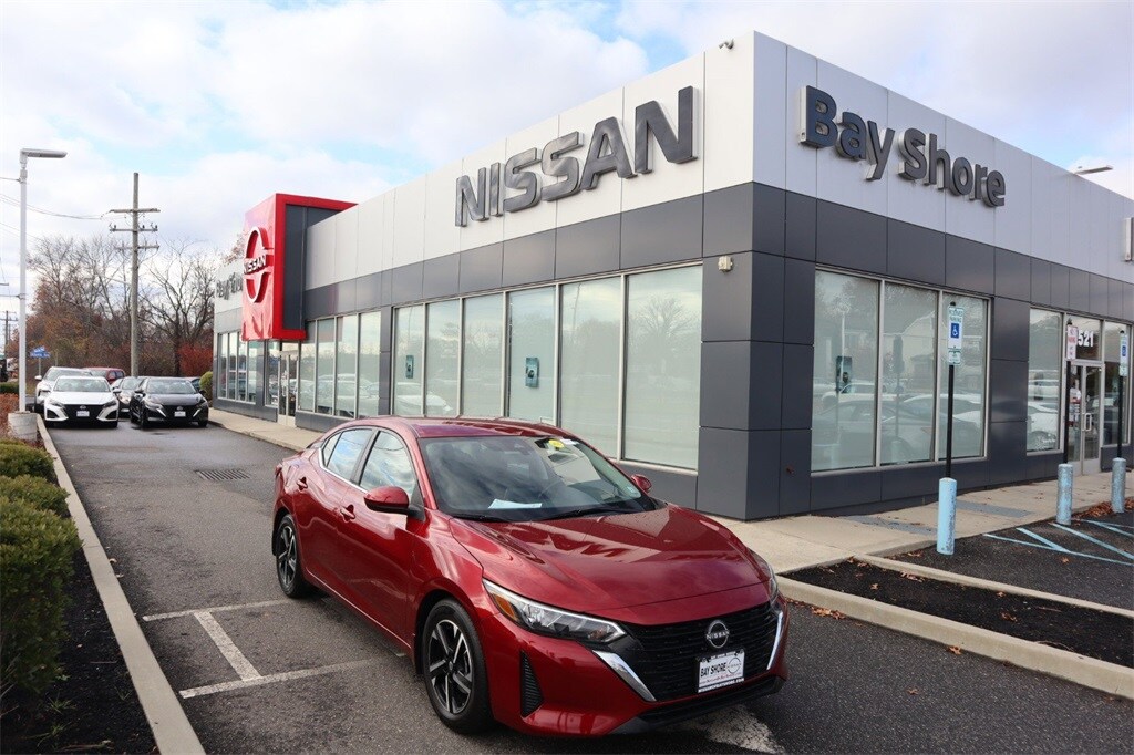 2025 Nissan Sentra SV photo 2