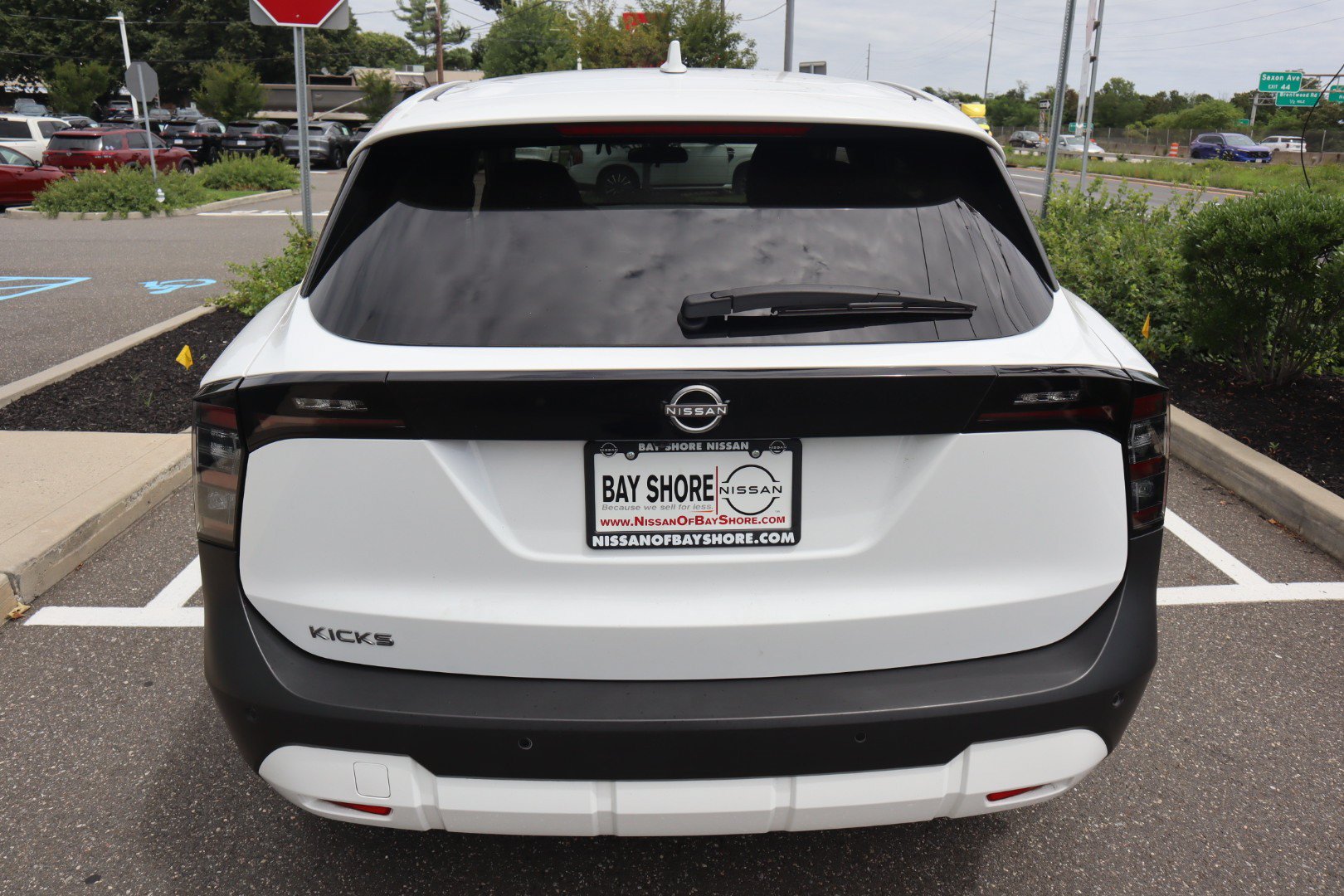 2025 Nissan Kicks SV - Photo 7