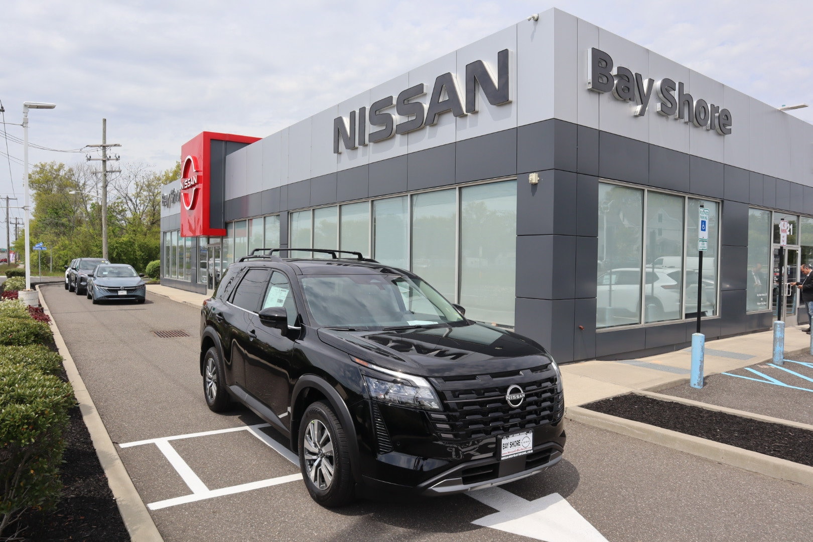 2026 Nissan Pathfinder SL 4WD's photo