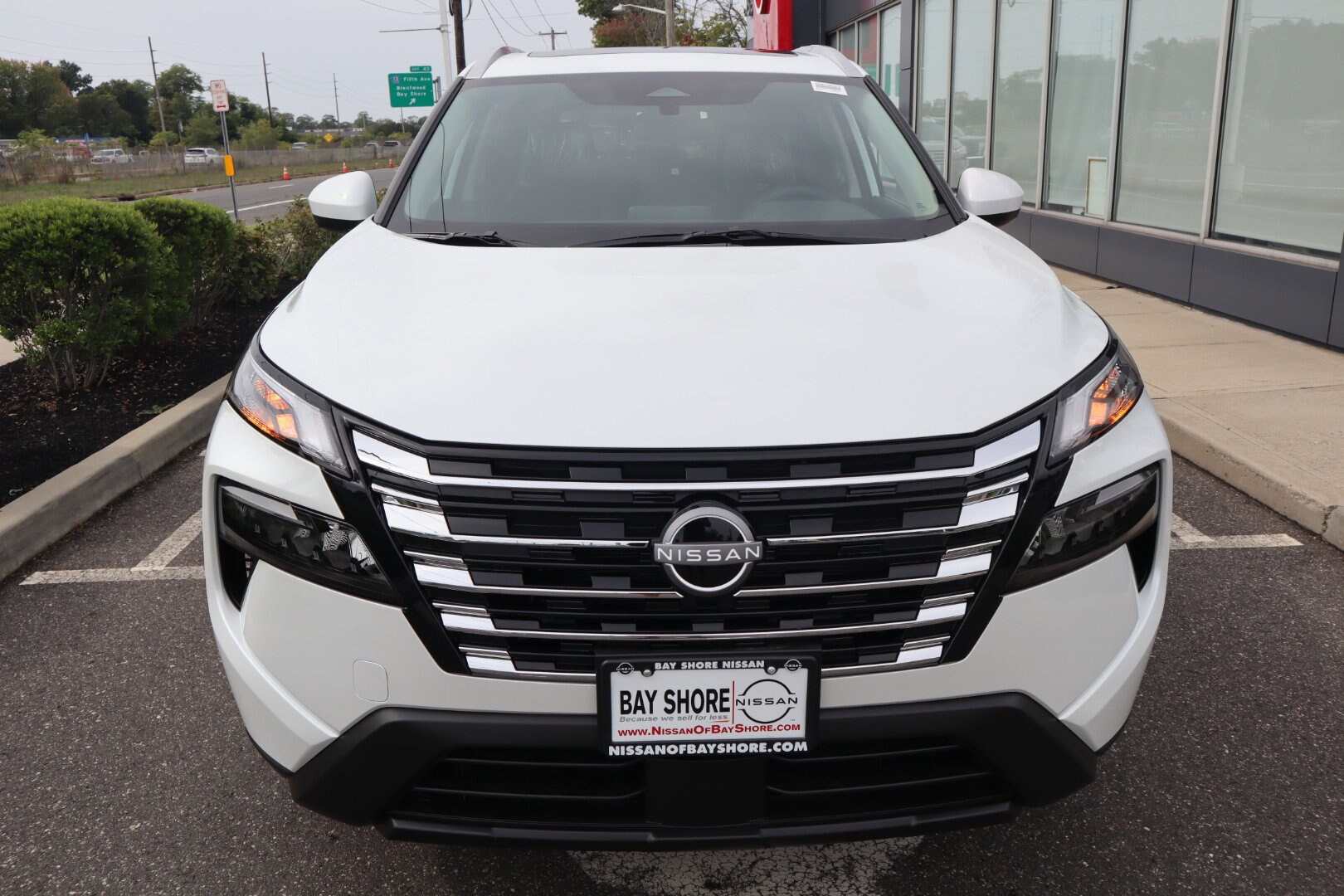 2026 Nissan Rogue SV photo 3