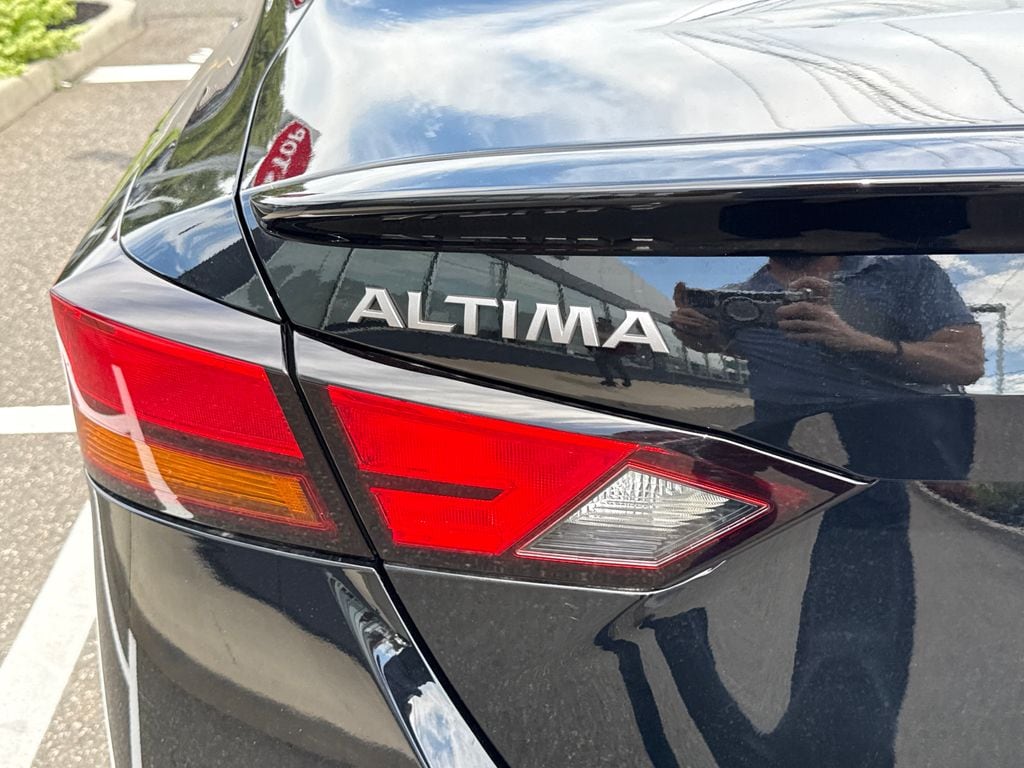 2025 Nissan Altima SV - Photo 33