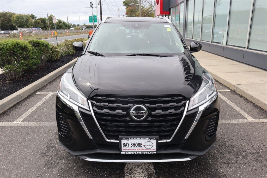 2021 Nissan Kicks SV photo 3