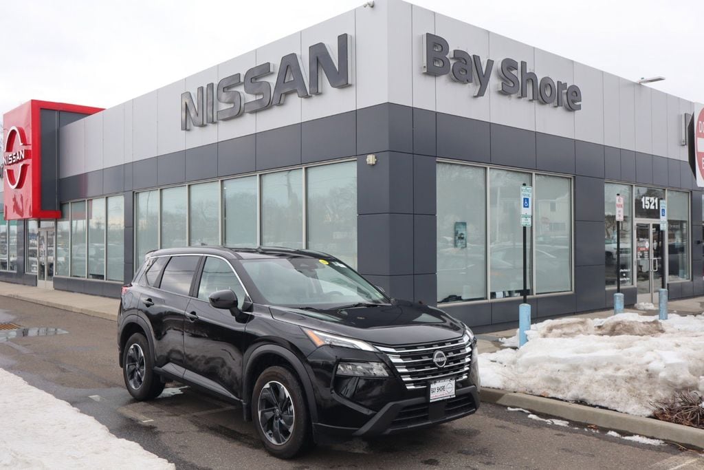 2025 Nissan Rogue SV