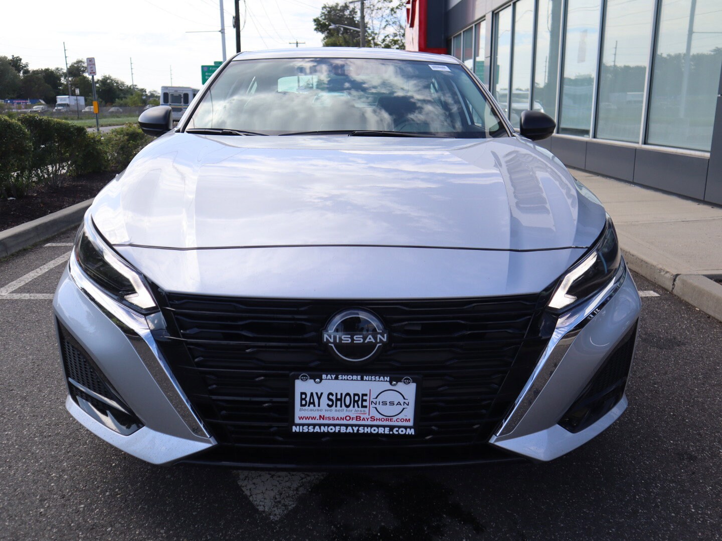 2025 Nissan Altima SV photo 2