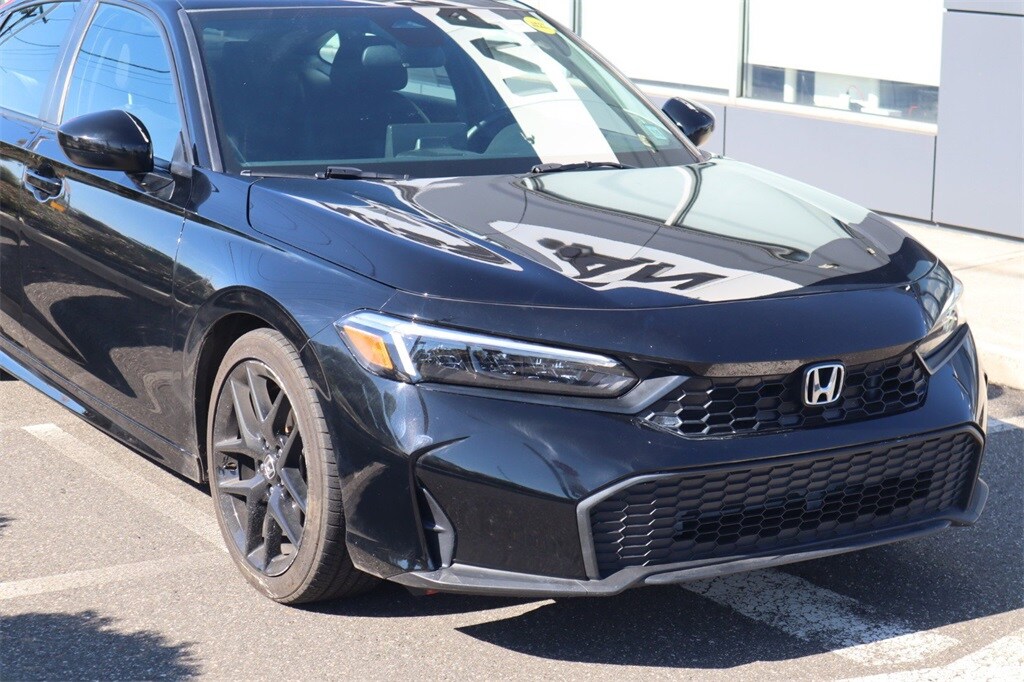 2025 Honda Civic Sport photo 2