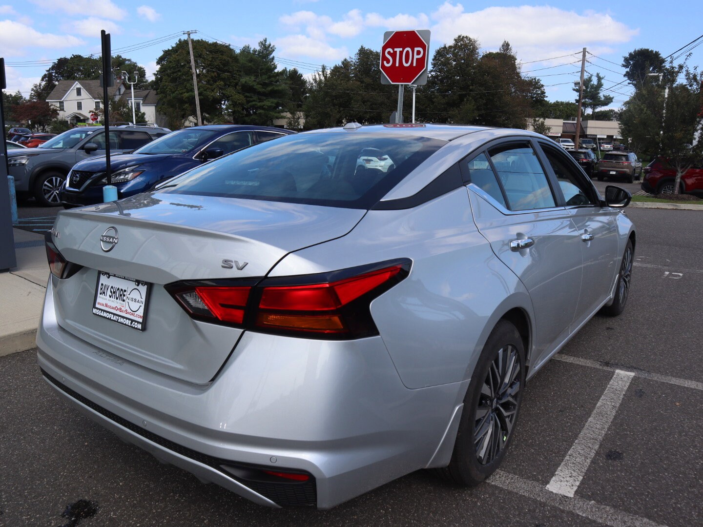 2025 Nissan Altima SV photo 3