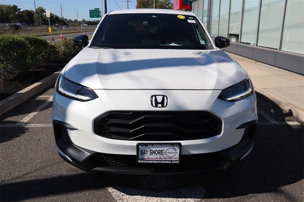 2025 Honda HR-V Sport photo 2