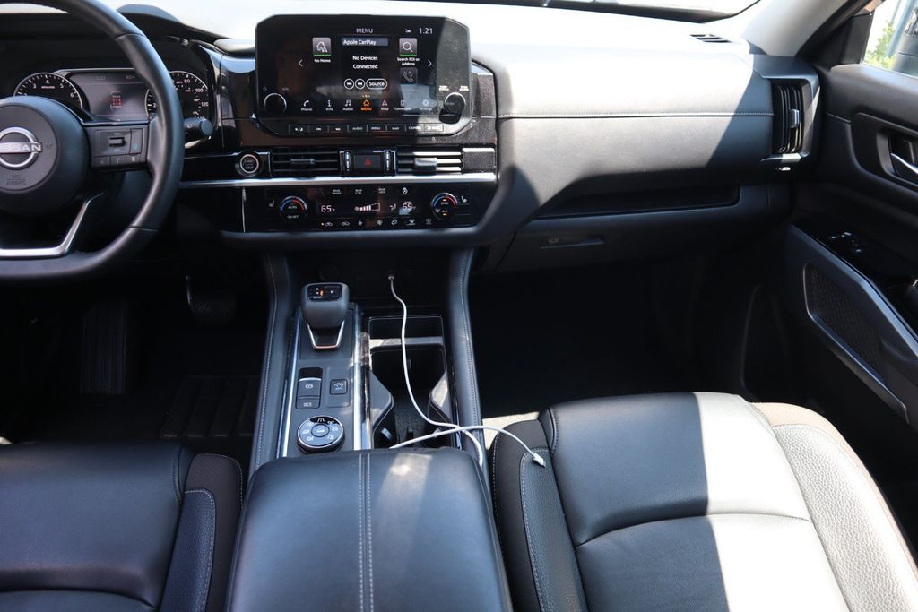2023 Nissan Pathfinder SL - Photo 17