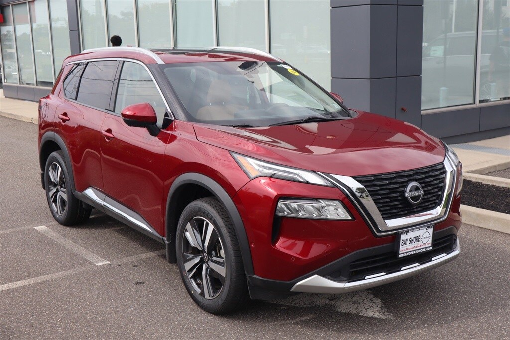 2023 Nissan Rogue Platinum photo 3