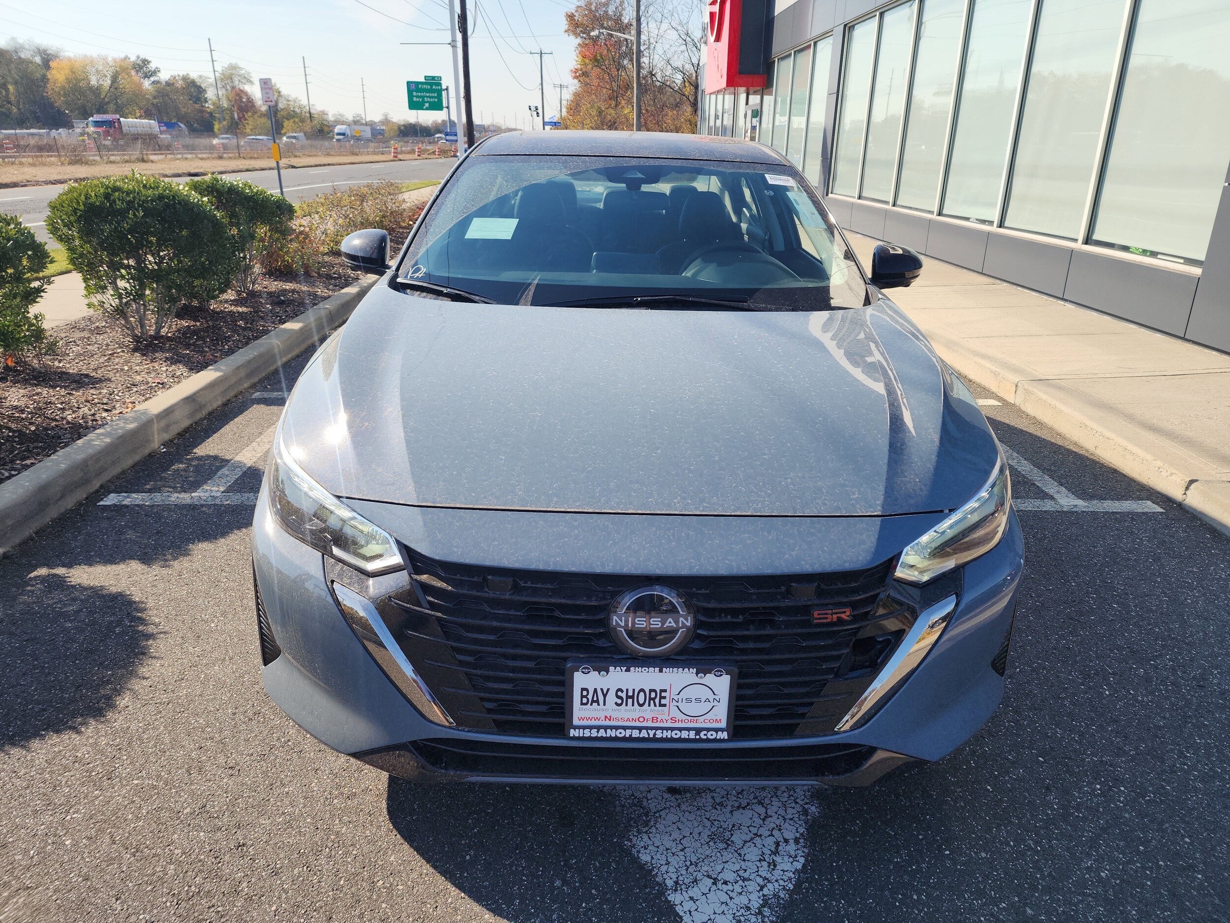 2025 Nissan Sentra SR photo 2