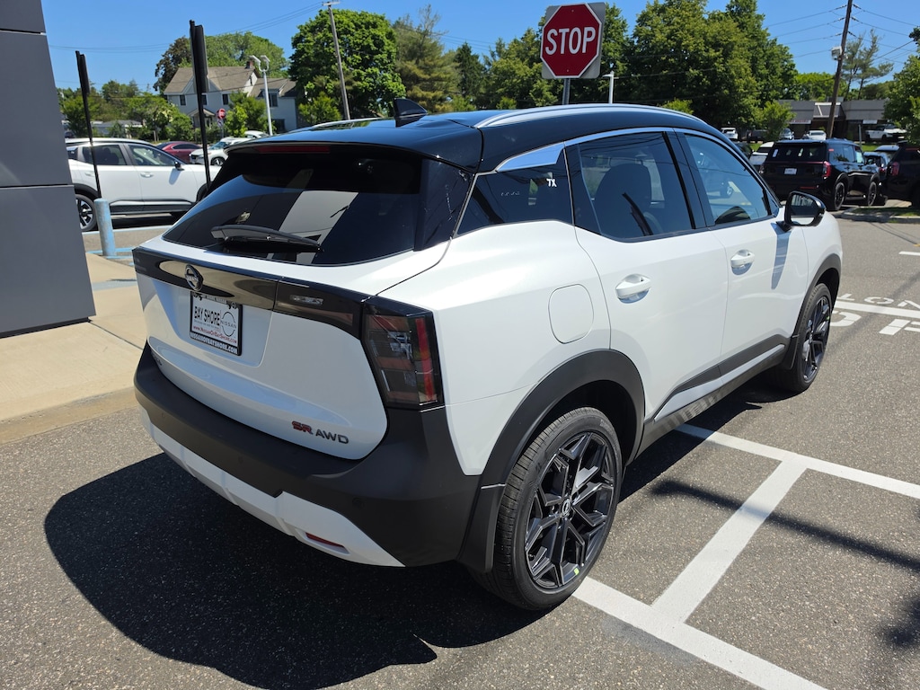New 2026 Nissan Kicks SR SUV