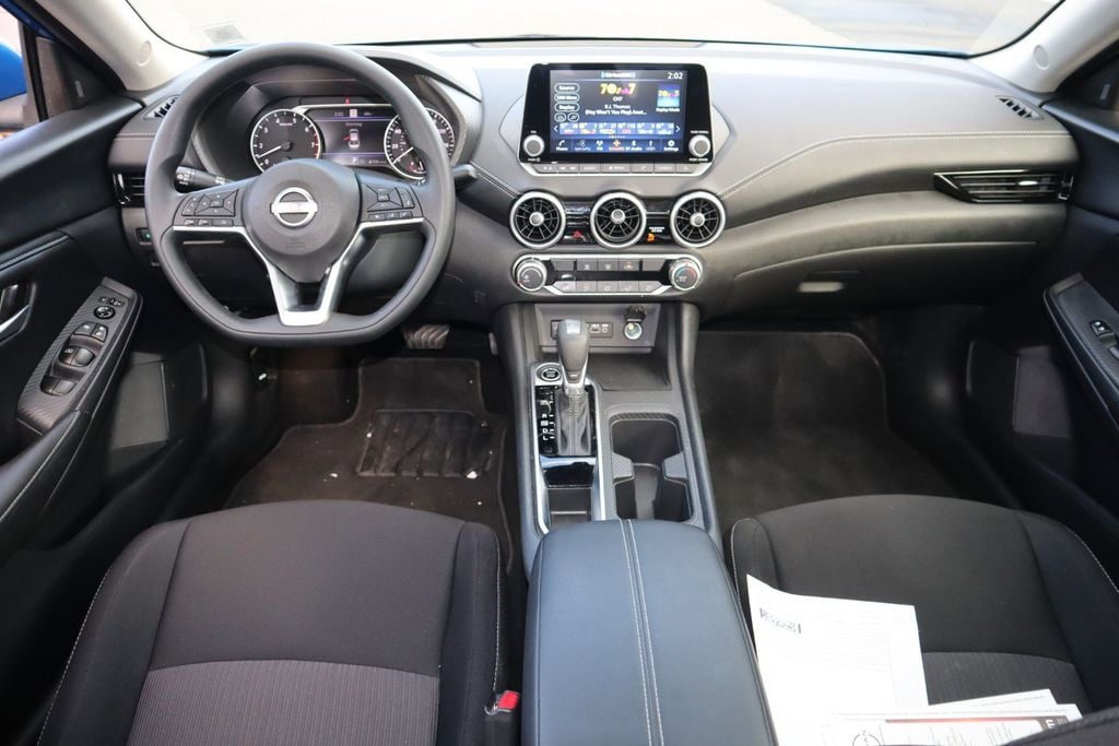 2025 Nissan Sentra SV - Photo 12