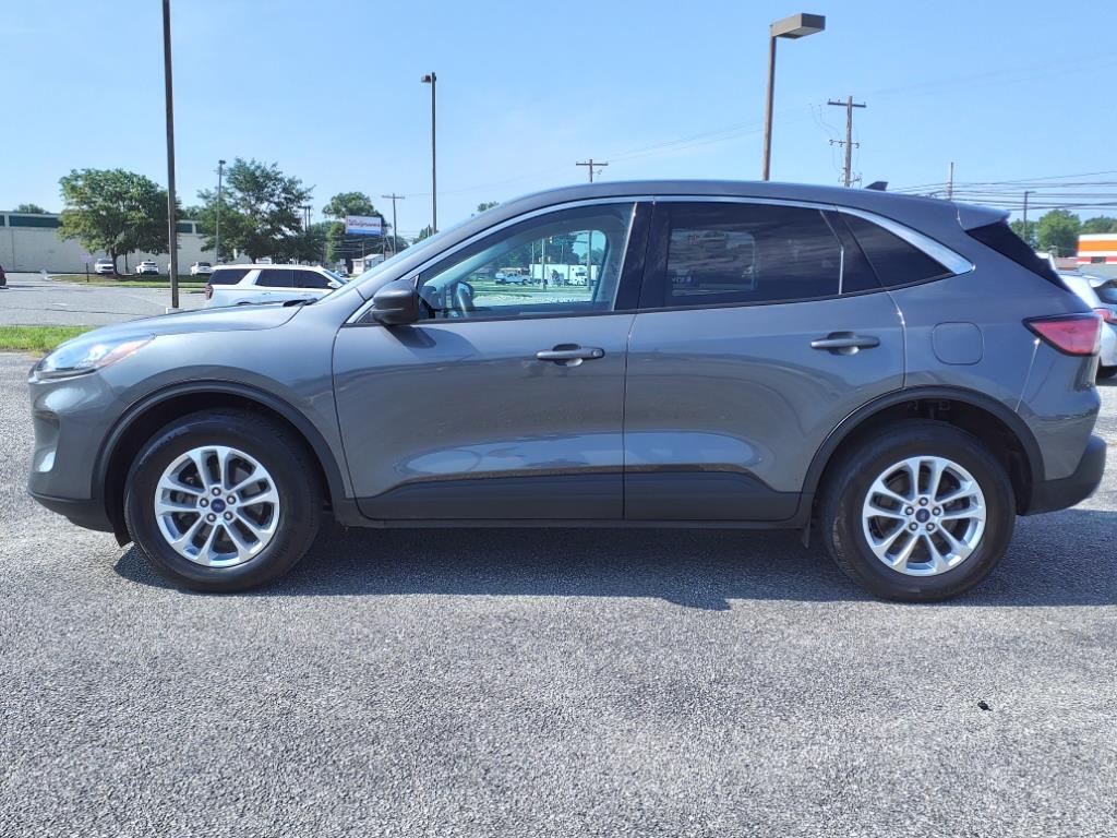 Used 2022 Ford Escape SE with VIN 1FMCU9G69NUA95864 for sale in Pennsville, NJ