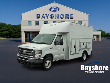 2026 Ford E-450 Cutaway E450 Super Enclosed Utility