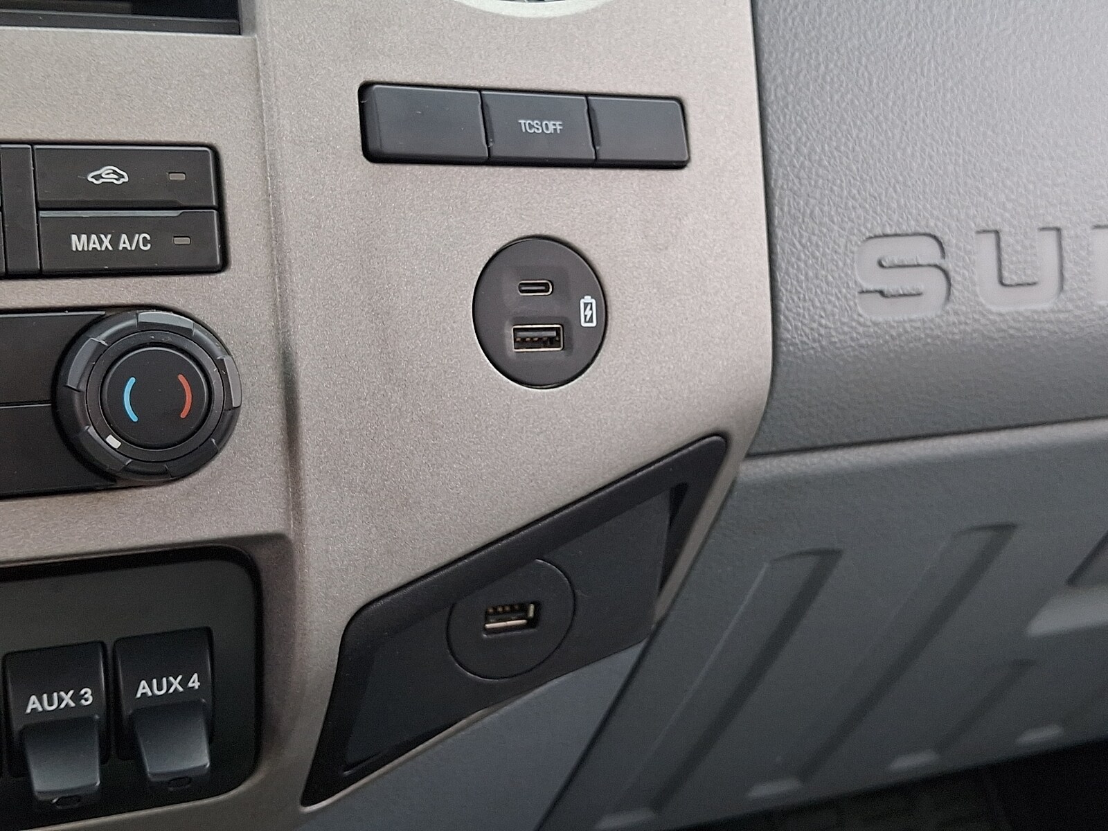 2021 Ford F-650 - Photo 22