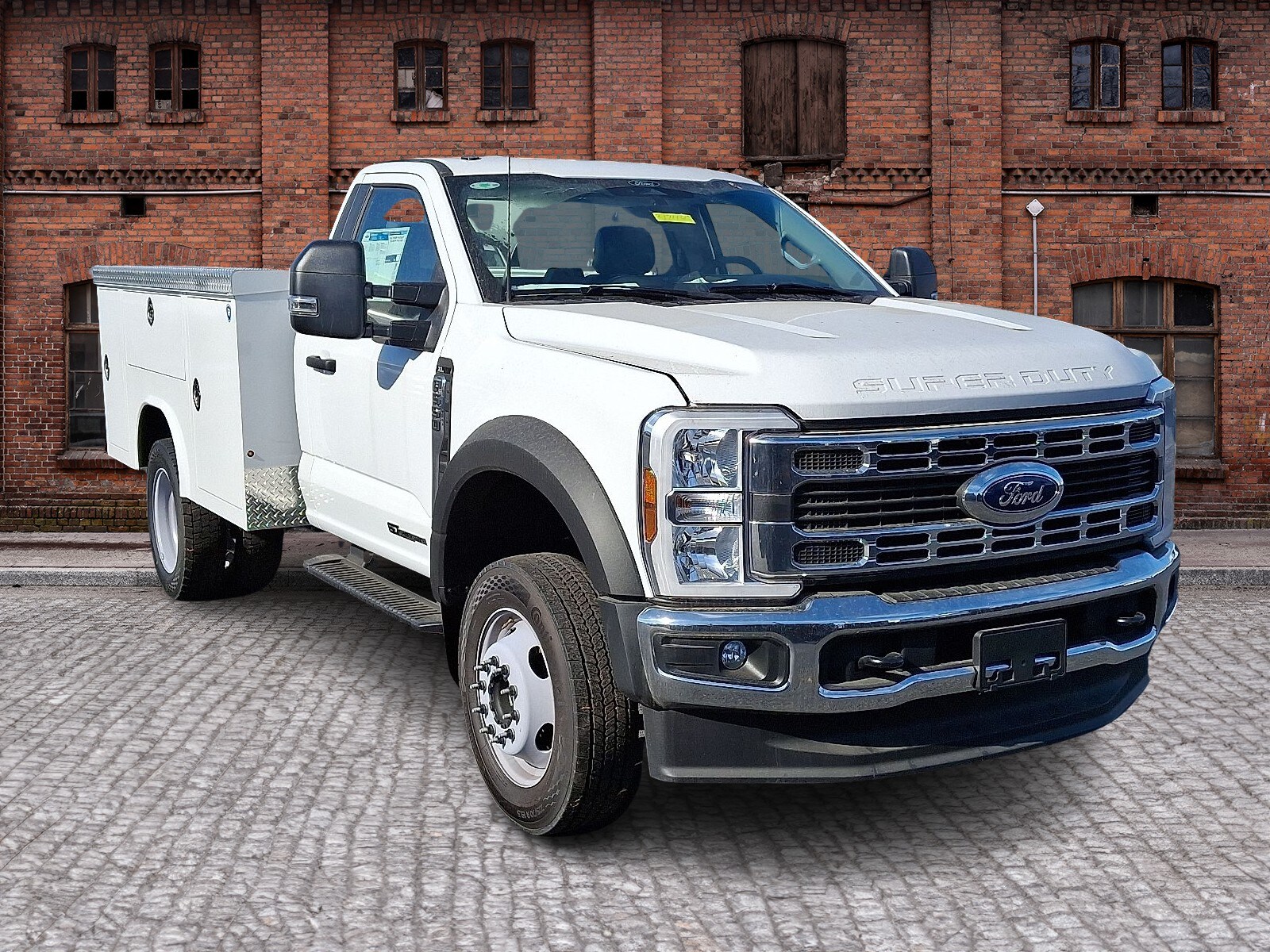 2024 Ford F-550 XL photo 2