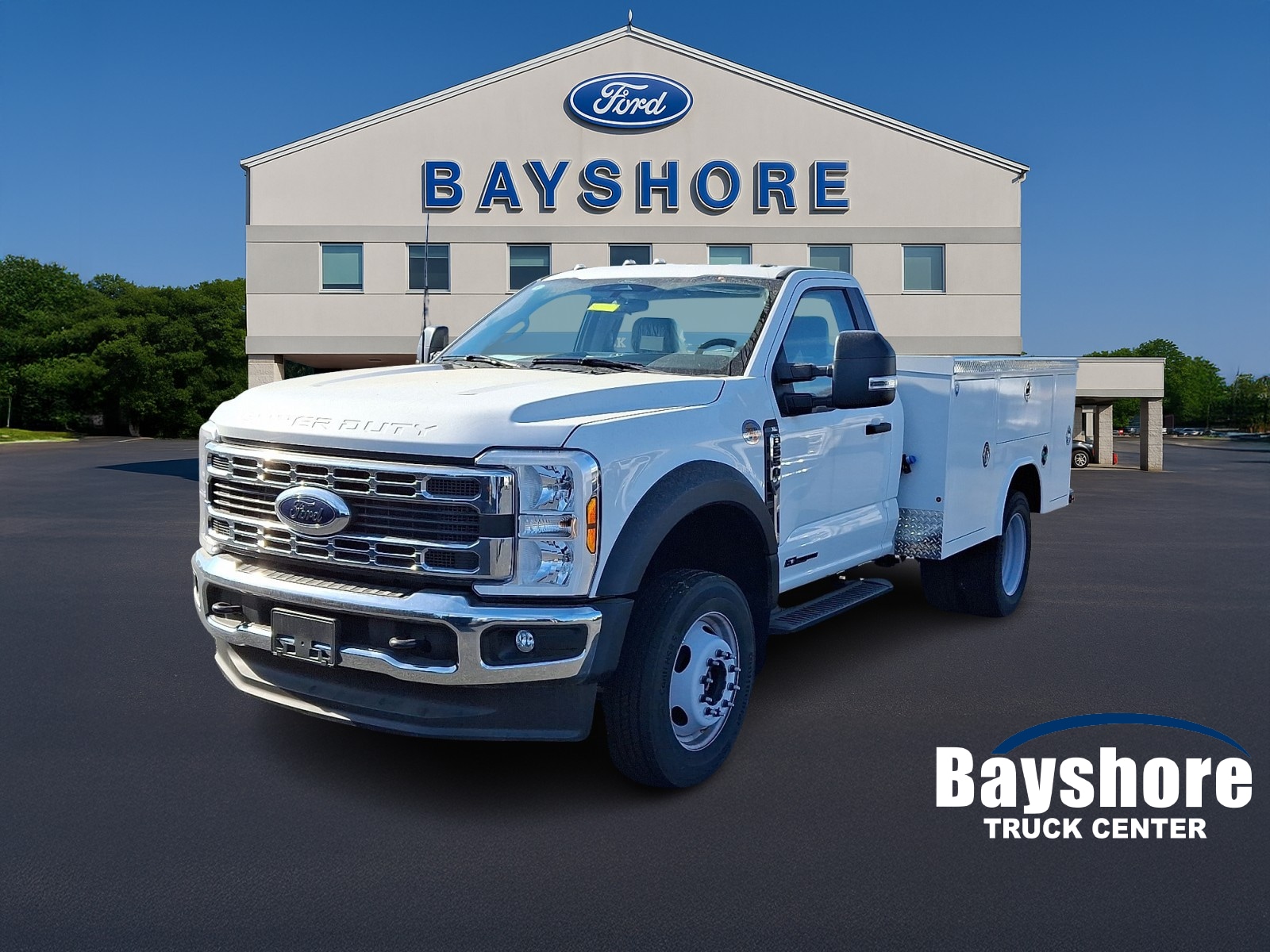 2024 Ford F-550 Super Duty Chassis Cab XL's photo