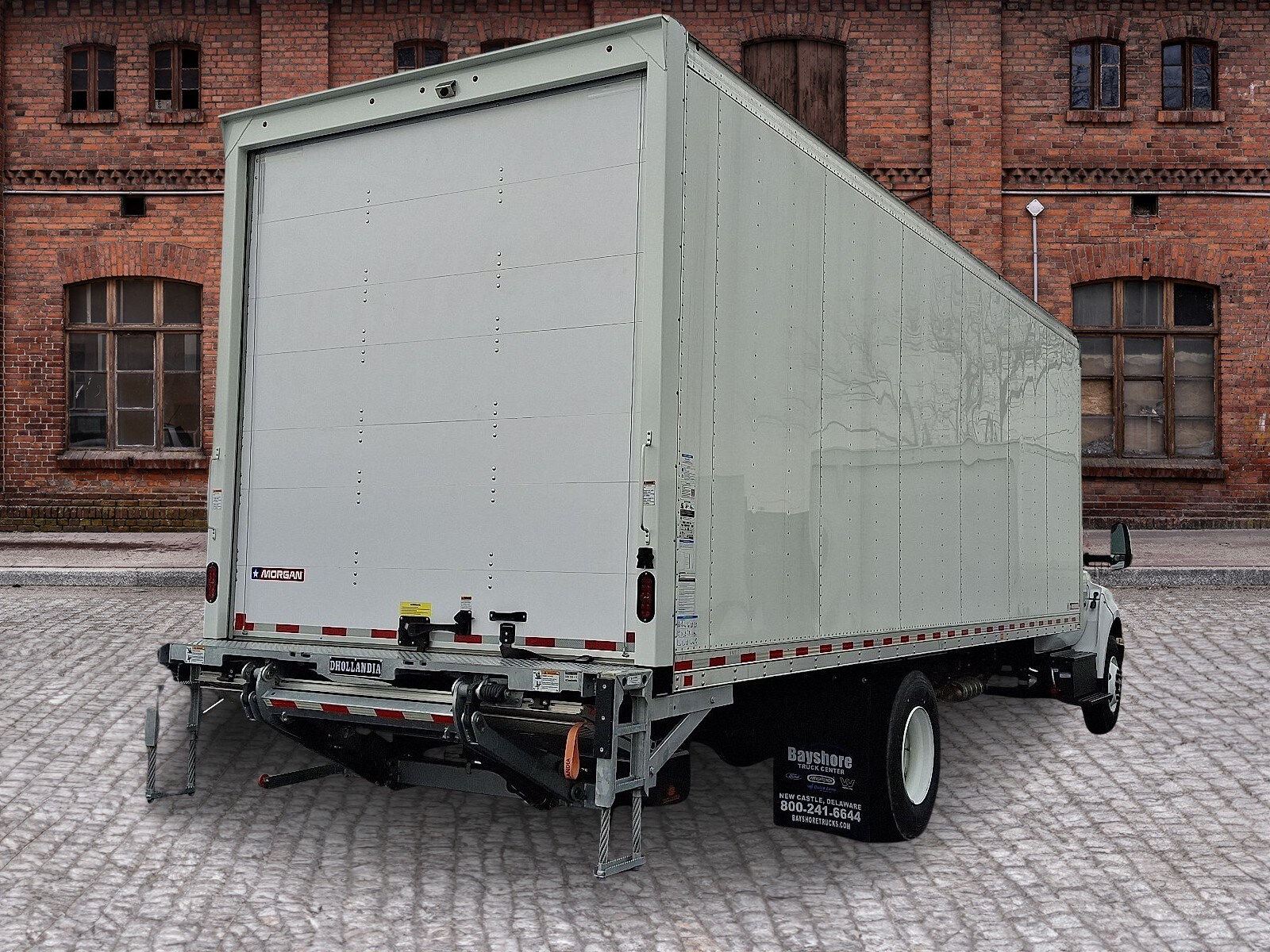 2025 Ford F-650 SuperCab photo 2