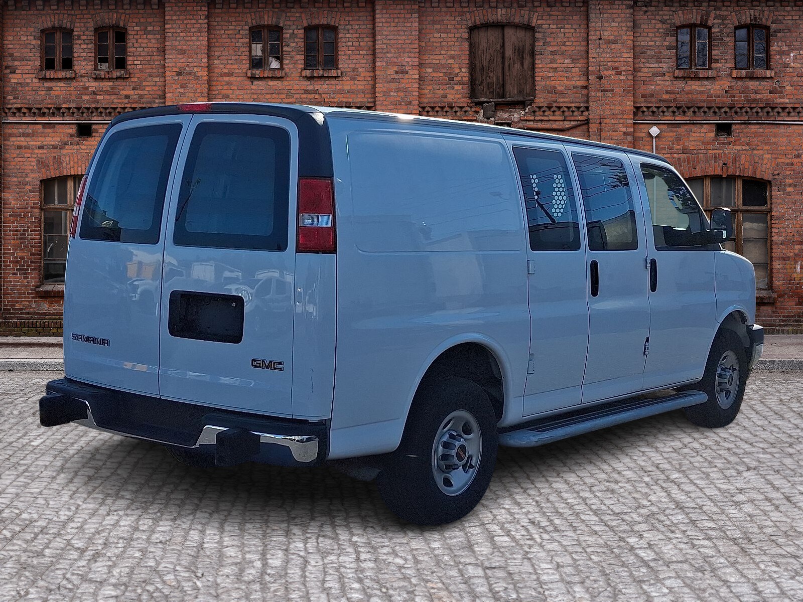 2023 Gmc Savana 2500 Cargo photo 3
