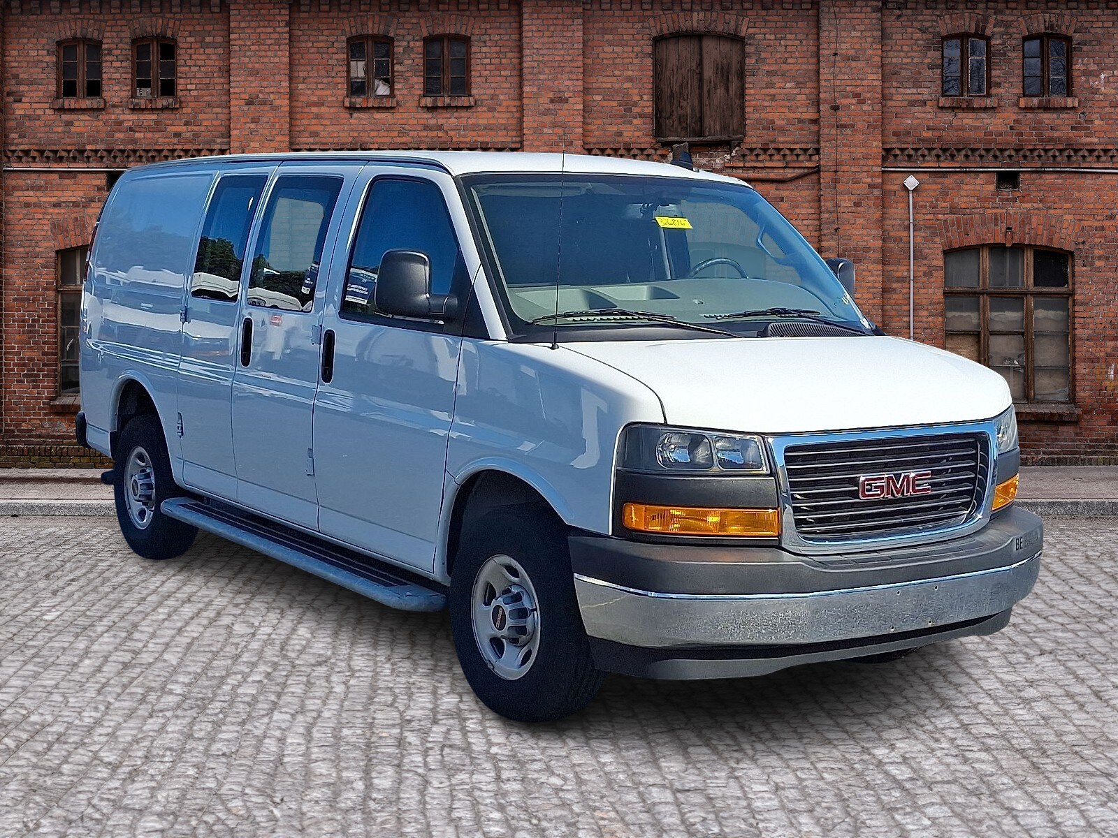 2023 Gmc Savana 2500 Cargo photo 2