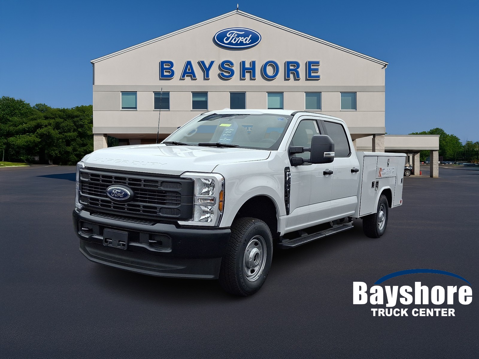 2025 Ford F-250 Super Duty XL's photo