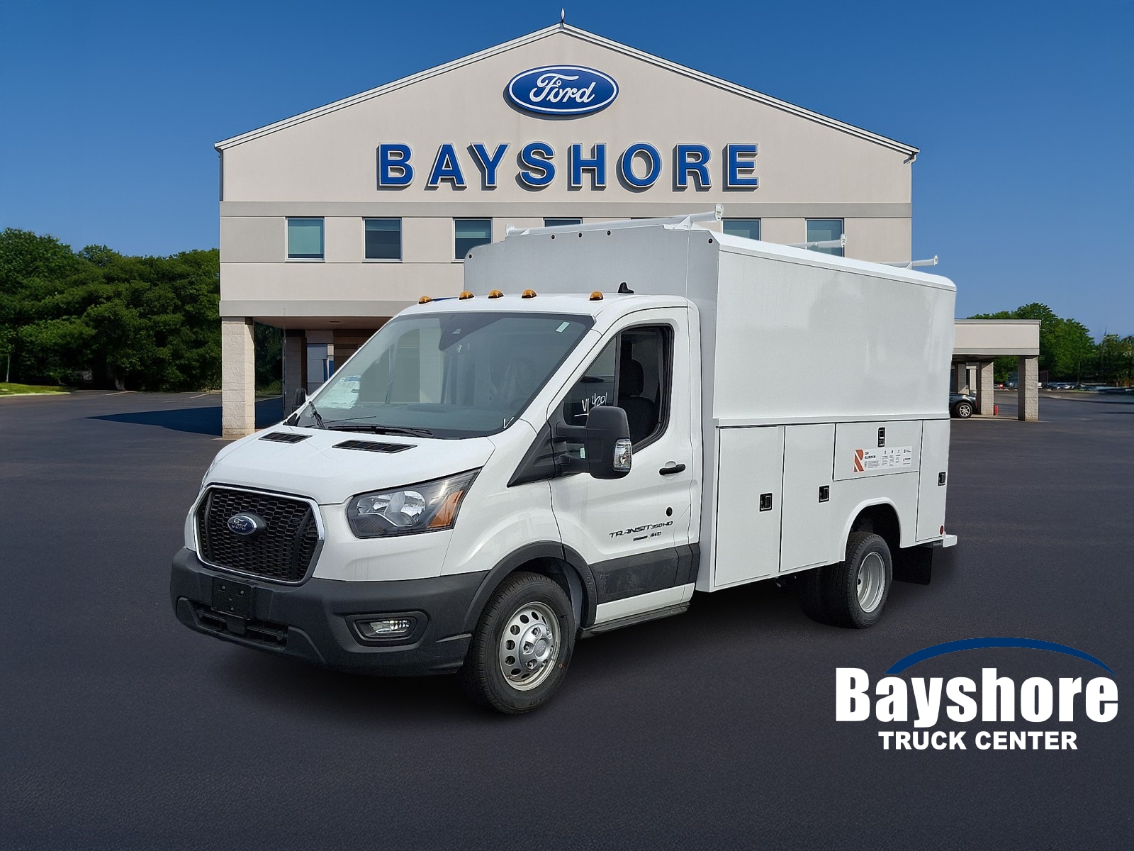 2025 Ford Transit Cutaway Base's photo